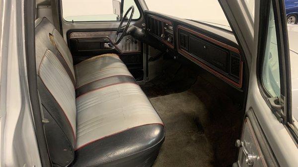 Rick's Auto Upholstery