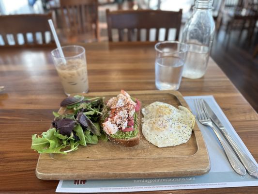 Lobsta Cado Toast and an iced vanilla chai tea... Awesome!!