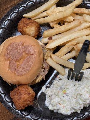 Pulled pork basket