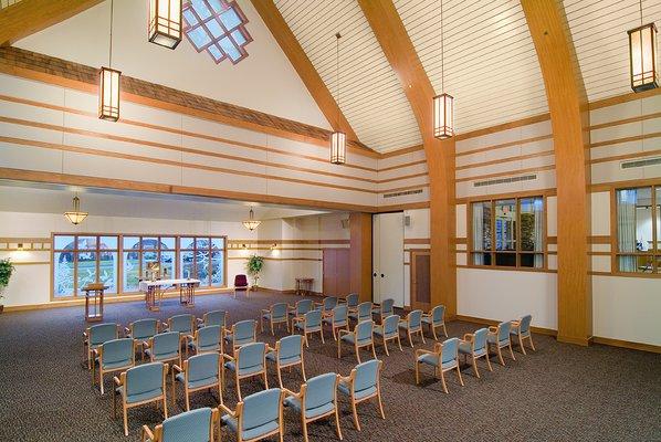 Daily services are held in the Assisi Hall Chapel