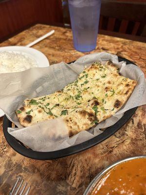 Garlic naan