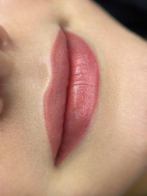 Lip blush