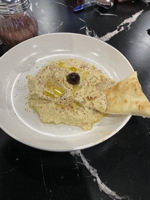 Hummus and pita