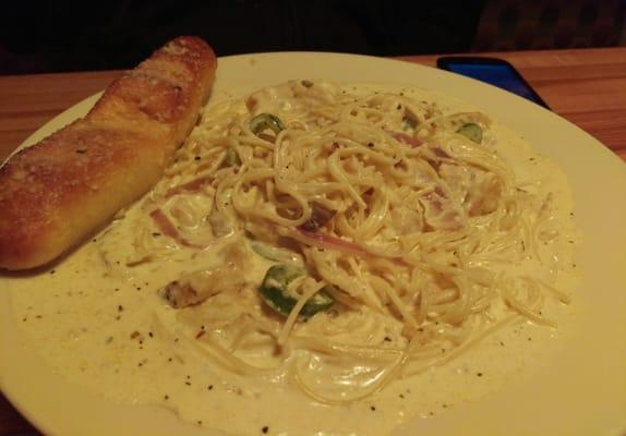 The  cajun chicken pasta was  very good