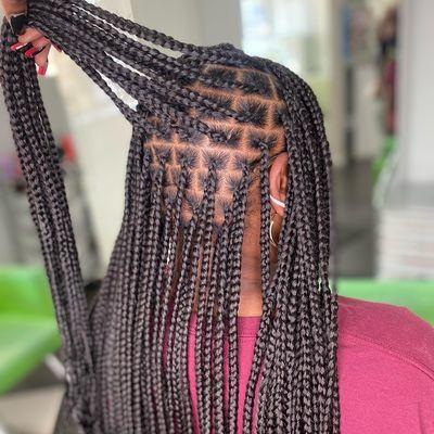 Knotless box braids