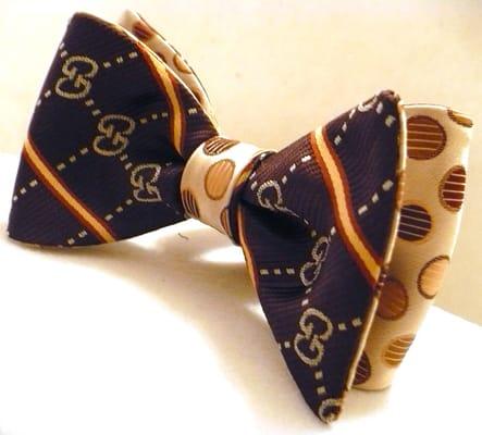 Gucci Print Bow Tie at http://www.BoTyZ.com