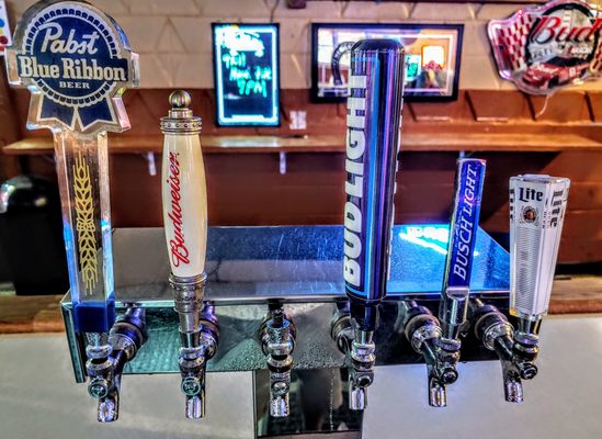 Latham West
 Bar and Grill
 Draft Beer