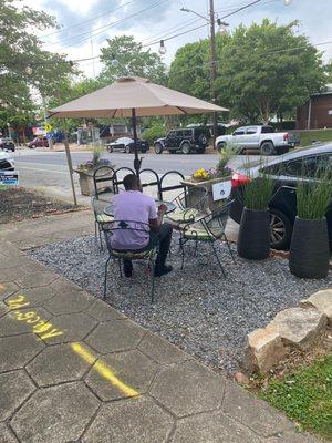 Front outdoor seating area.