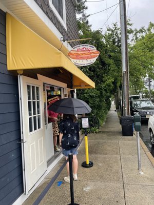 Walk up window at Hot Dog Tommy's