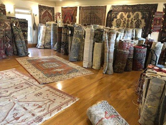 large selection of vintage and new Persian rugs at low wholesale prices. Persian home decor, Franklin tn 37067