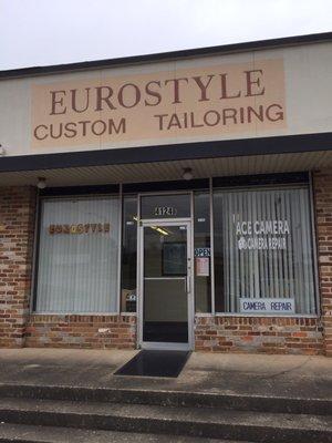 Excellent service when you need a clothing repair!