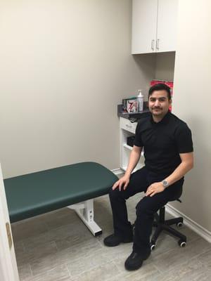 Dr Medina's Spinal Treatment Room.