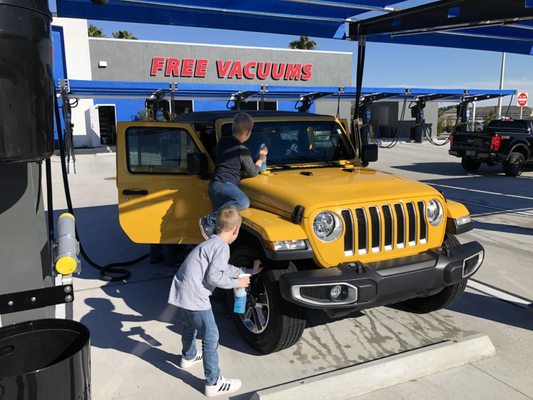 Speed's Car Wash is perfect for family time!