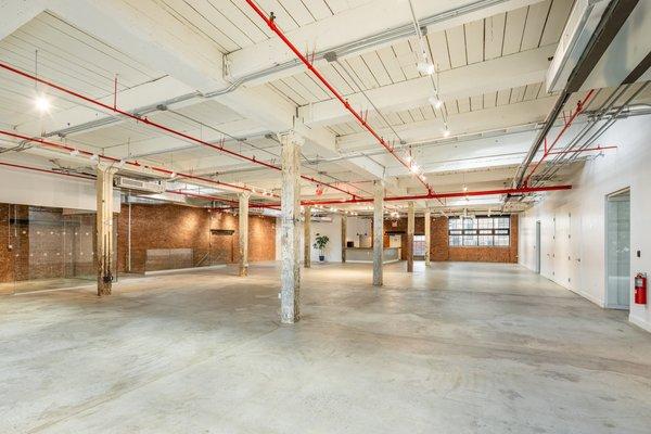 Our spacious, versatile space in an industrial loft in Greenpoint, Brooklyn can host up to 350 guests in its 6,000 square foot open space.