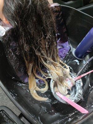 Bleaching my daughter's hair