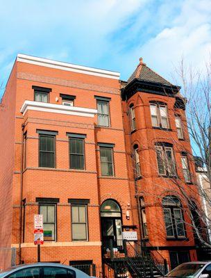 My listing in Shaw(907 N St NW). Top floor duplex 2br/2ba near Blagden Alley & Mt. Vernon Metro. Jan. 2018