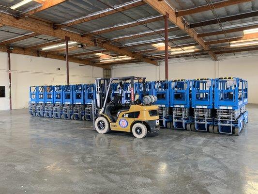 We also rent Cat 5k warehouse forklifts.