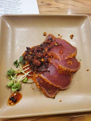 Chili crisp Tuna sashimi