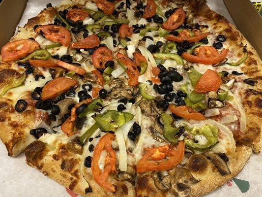 Vegetarian Pizza, Large (mushroom, bell peppers, onions, sliced tomatoes and black olives)