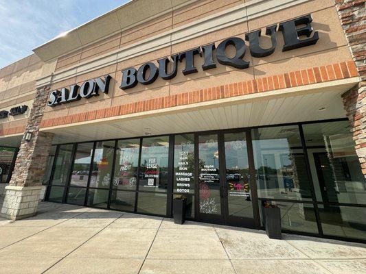 Salon Boutique Mundelein