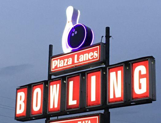 Plaza Bowling Lanes