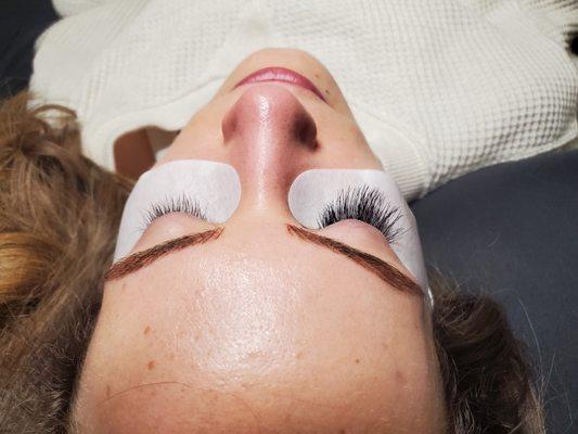 Hybrid Lash Extensions.