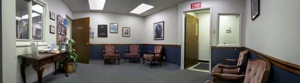 Waiting room panorama.