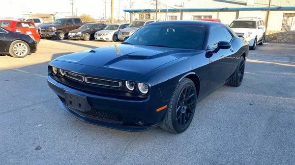 2015 Dodge Challenger SXT