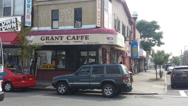 Grant Caffè store front