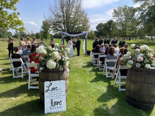 Wedding on the 9th hole