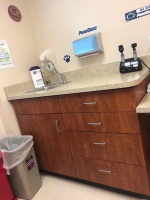 Nice and clean doctors office