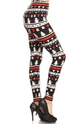 Lux leggings with a sweet snowman print. Hurry in for these cuties. These leggings are a top seller!