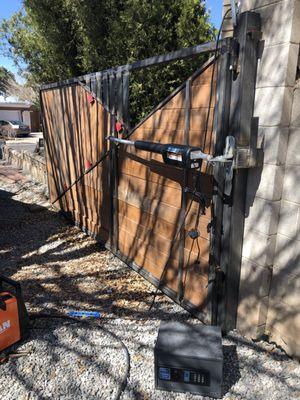 Welded gate