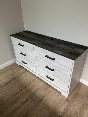 Dresser