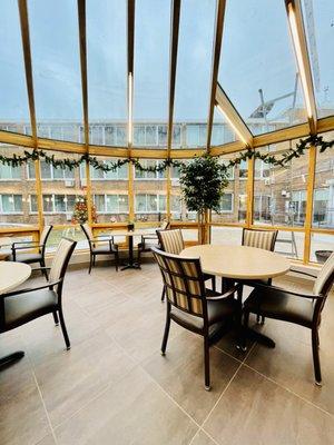 At Savocchi we design, manufacture and build solariums and sunrooms.