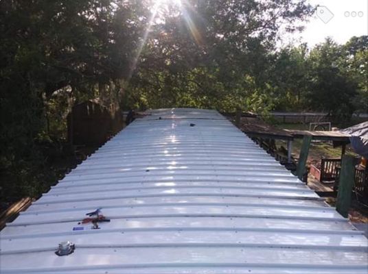 A new roof on a mobile home