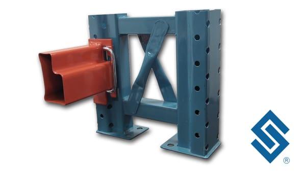 Speedrack selective pallet rack utilizes the innovative triplanar connector for added strength and safety.