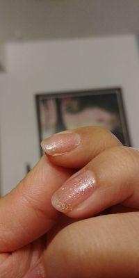 Lifting gel polish only 2 days later