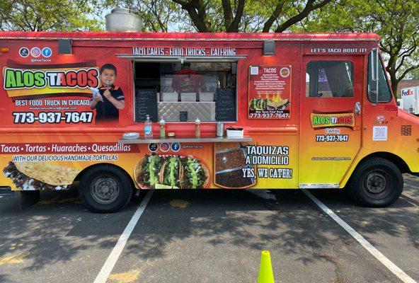 Alos Tacos Food Truck Set up!