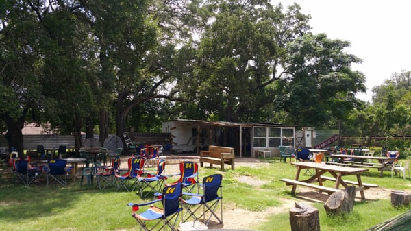 Bella's Under the Oaks food trailer in Lytton Springs.