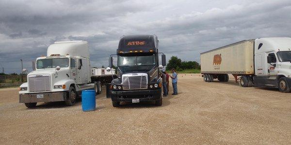 tractor/trailer driver program, CDL program, ATDS Driving School, Truck drivers, Semi truck school, Elm Mott, Texas