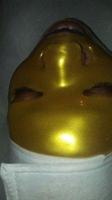 Gold mask facial