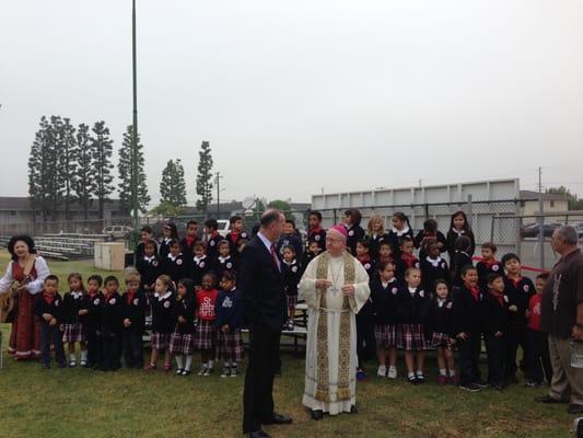 Anaheim Mayor Tom Tait with Bishop Vann & SJM 1st Grade