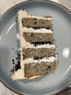 Oreo cake with Oreo crème filling