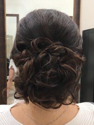 My best friend 's hair up due she loved it