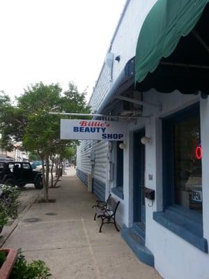 Billie's Beauty & Barber Shop