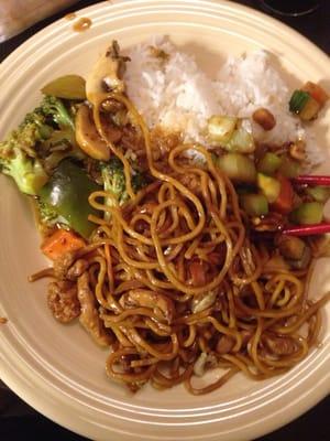 Lo mein chicken, Kung pao chicken and broccoli with garlic sauce. Not great, not bad.