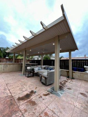 Freestanding patio with Footings