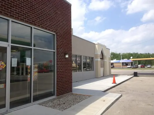 Convenience store and restaurant