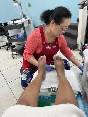 Delux gel pedicure by Mai